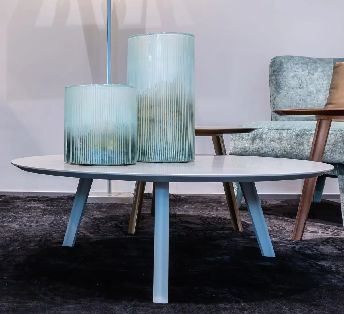 Round vs Square Coffee Tables: A Small Living Room Checklist